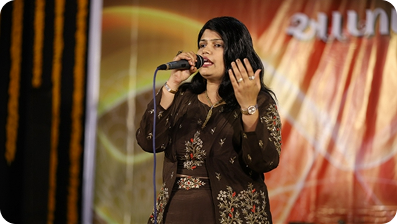 Female Singers with Disabilities Mesmerise A Crowd of 250+