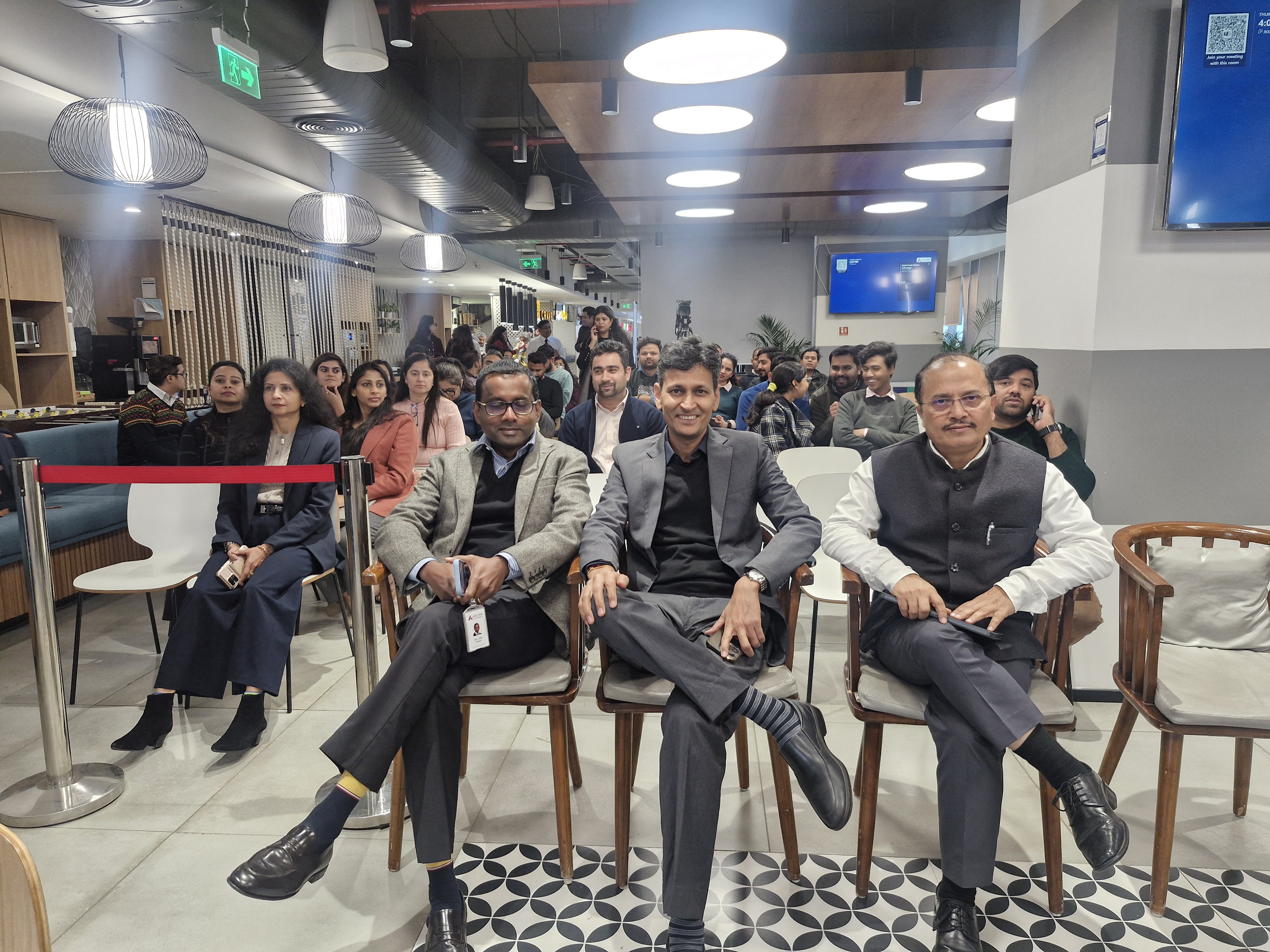 Shining Star band at Axis Max Life